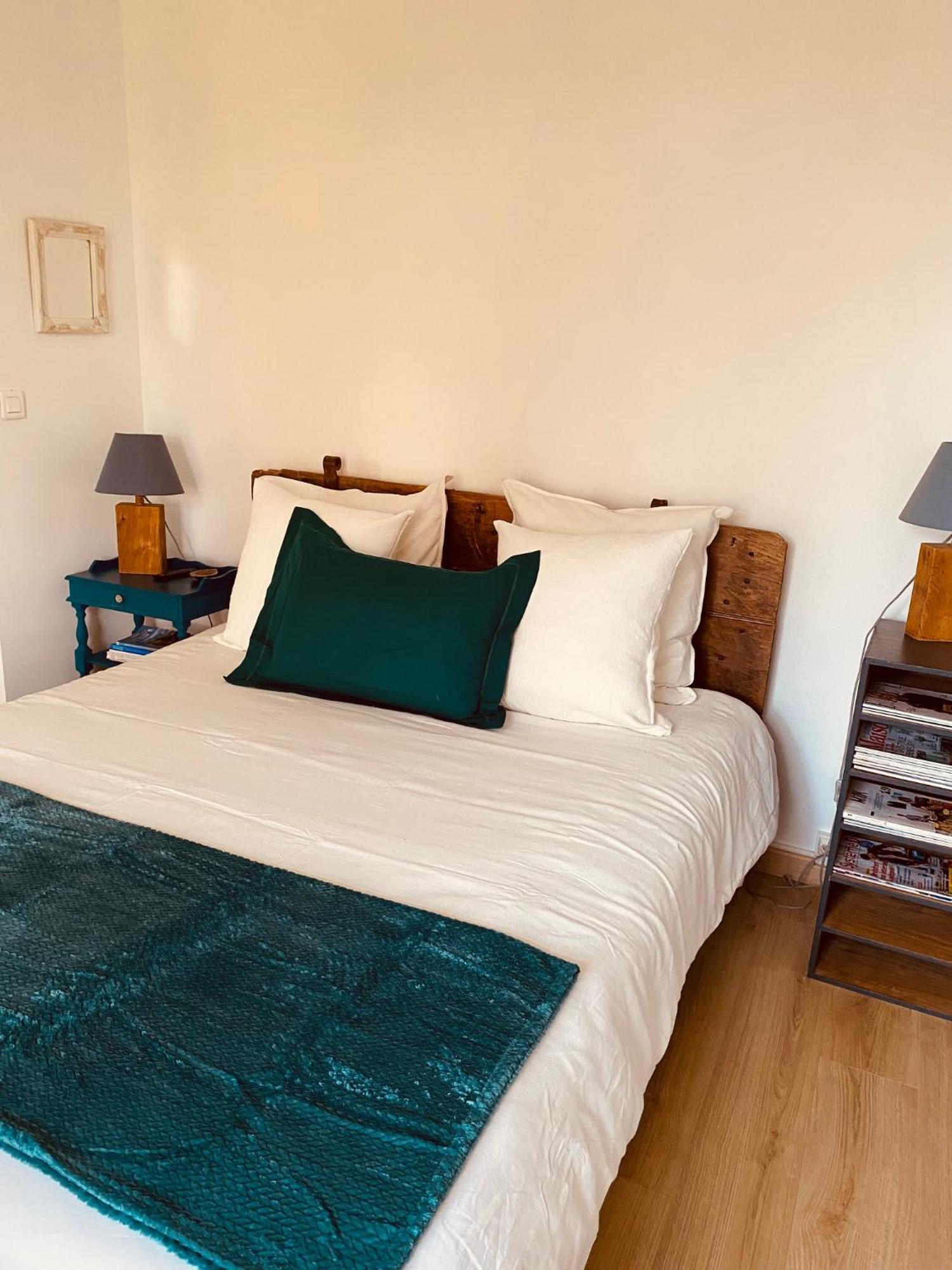 Bed and Breakfast La Ligne Angles-sur-lʼAnglin Exterior foto
